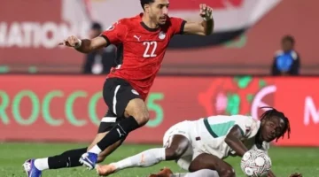 اللقاء المنتظر.. قنوات نقل مباراة مصر والسنغال مجانًا